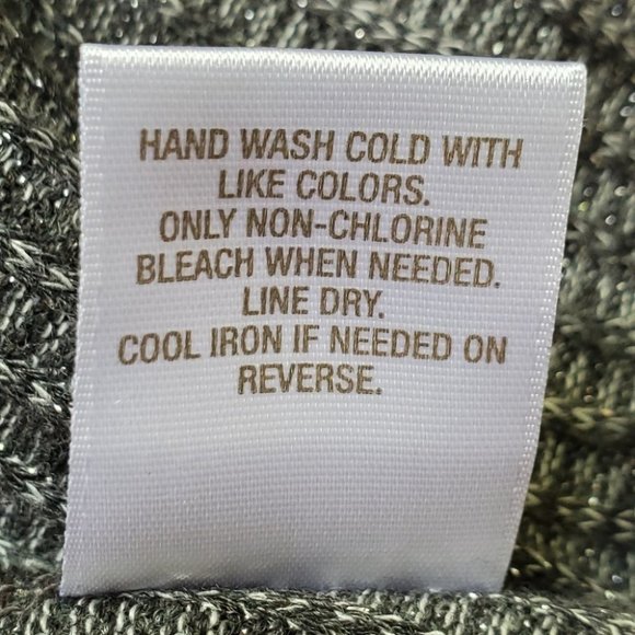 Dressbarn Gray Silver Metallic Threading Embellished Neck Knit Top Size MP - Picture 8 of 8